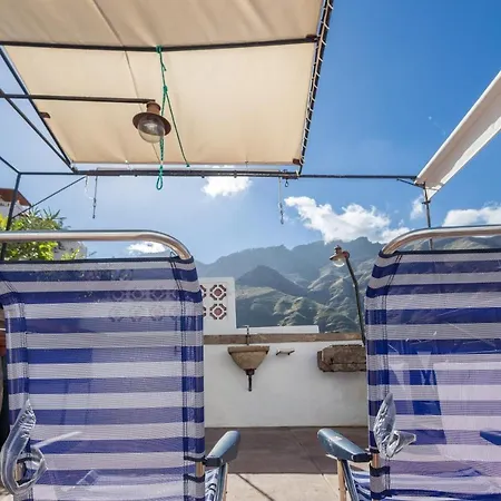 Strelitzia Estudio Agaete San Pedro (Gran Canaria)